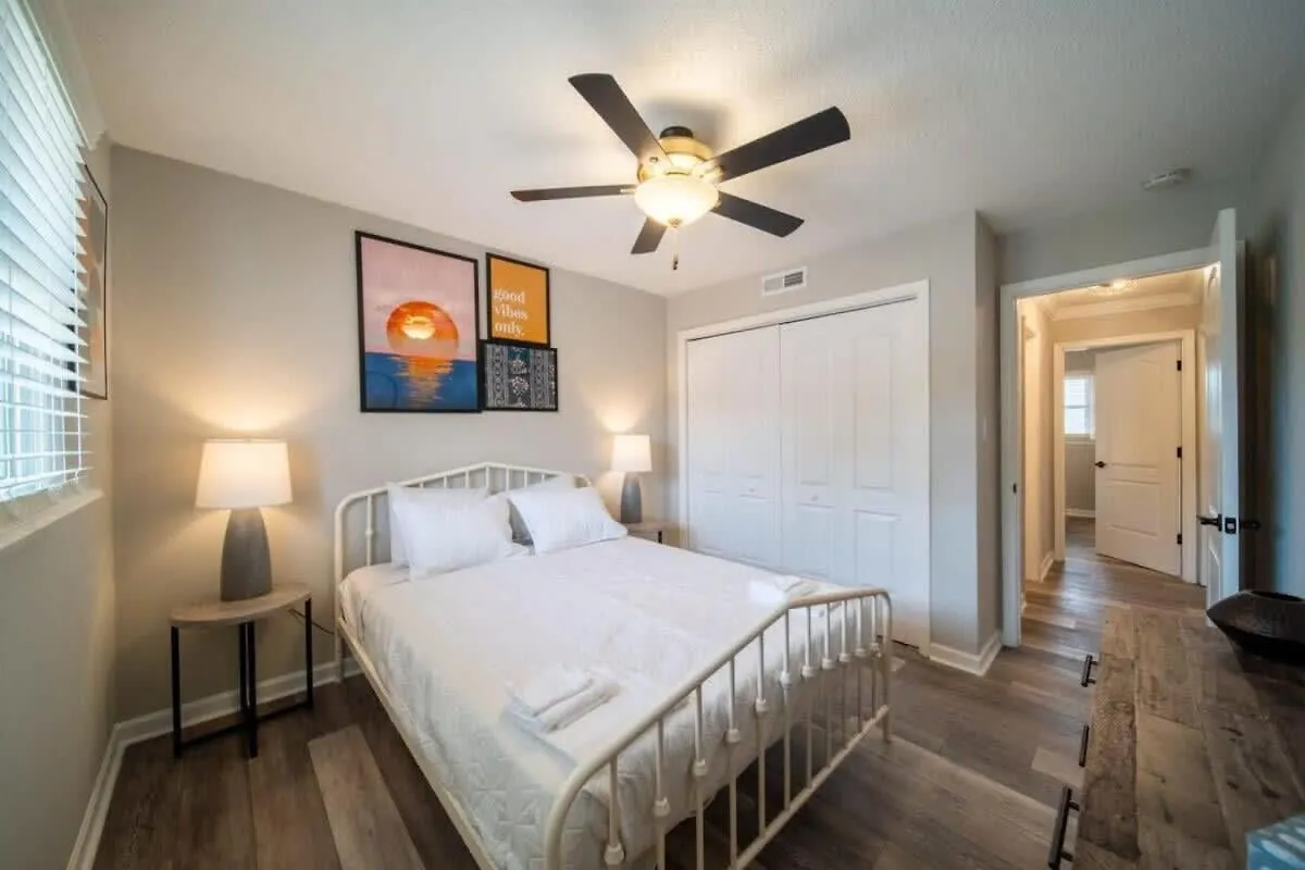 Ov Mosaic - River Suite North Camellia Acres Apartment