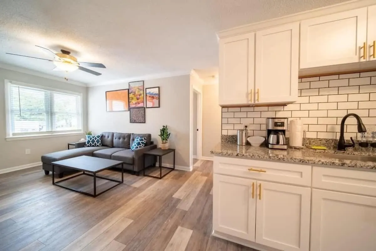 Ov Mosaic - River Suite North Camellia Acres Apartment